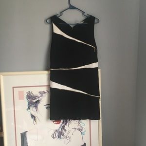 Women’s Size Medium Adore Dress